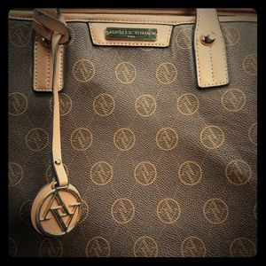 Extra large Adrienne Vittadini Tote